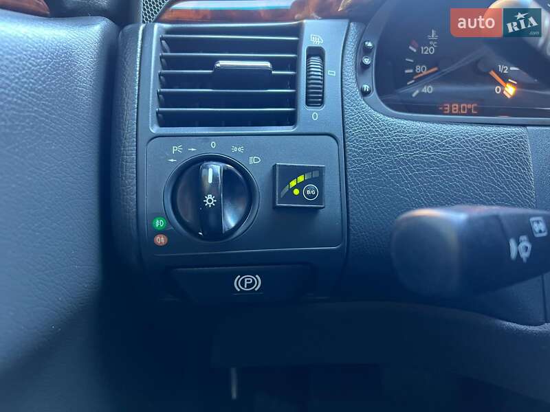 Седан Mercedes-Benz E-Class 2002 в Києві фото 13 Седан Mercedes-Benz E-Class 2002 в Києві