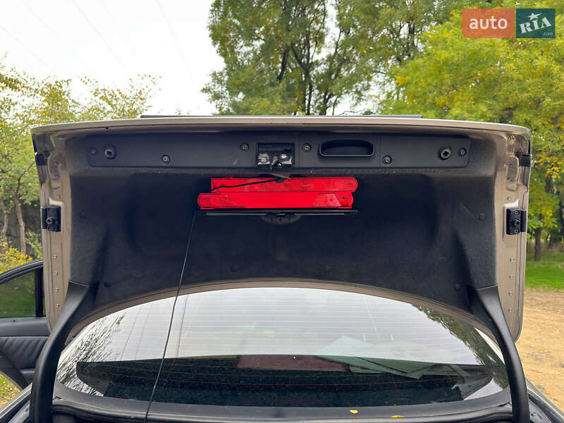 Седан Mercedes-Benz E-Class 2004 в Кременчуге фото 18 Седан Mercedes-Benz E-Class 2004 в Кременчуге