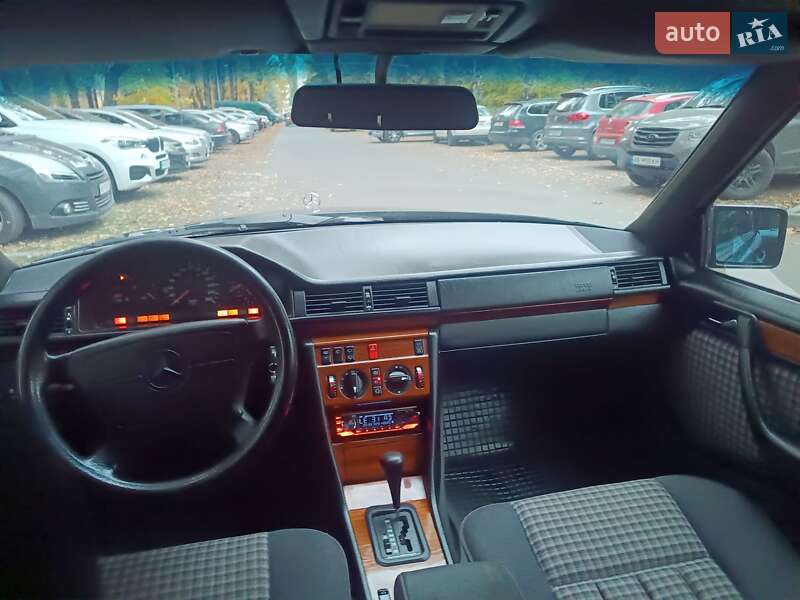 Універсал Mercedes-Benz E-Class 1994 в Вінниці фото 12 Універсал Mercedes-Benz E-Class 1994 в Вінниці