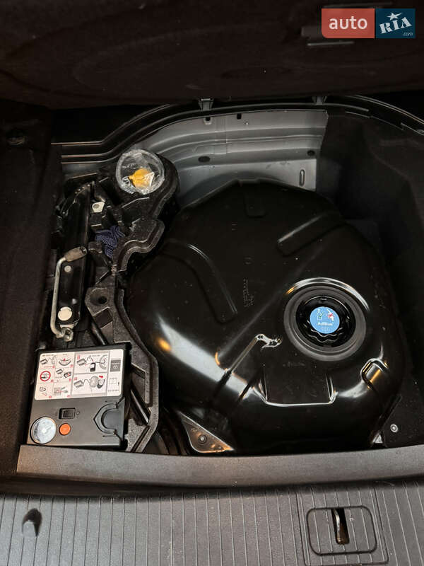 Седан Mercedes-Benz E-Class 2014 в Городенці фото 50 Седан Mercedes-Benz E-Class 2014 в Городенці