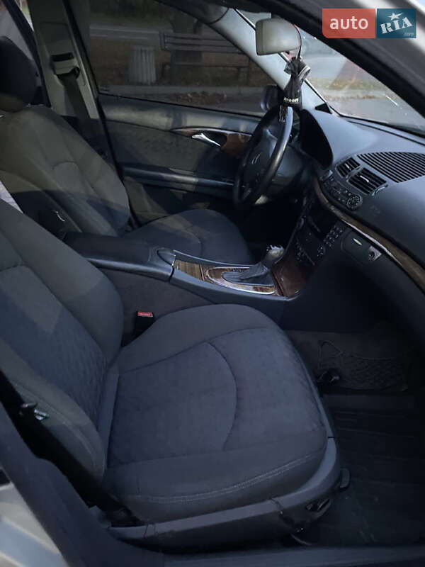 Седан Mercedes-Benz E-Class 2002 в Львове фото 23 Седан Mercedes-Benz E-Class 2002 в Львове