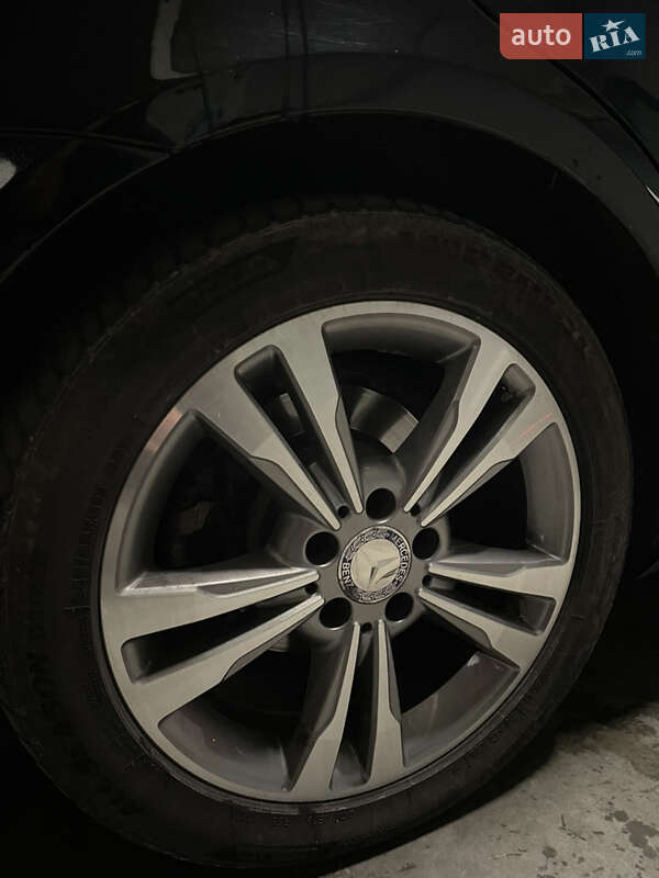 Универсал Mercedes-Benz E-Class 2014 в Львове фото 25 Универсал Mercedes-Benz E-Class 2014 в Львове