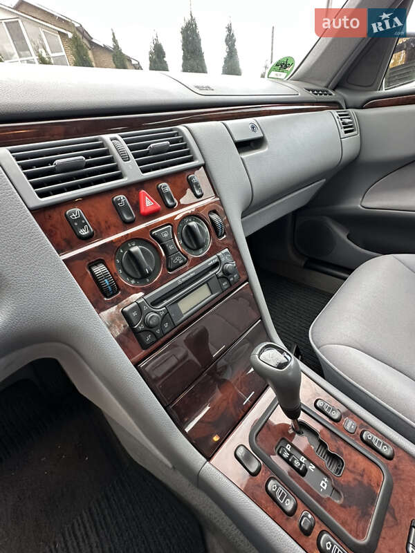 Седан Mercedes-Benz E-Class 2000 в Луцьку фото 28 Седан Mercedes-Benz E-Class 2000 в Луцьку