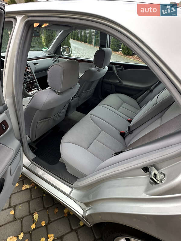 Седан Mercedes-Benz E-Class 2000 в Луцьку фото 35 Седан Mercedes-Benz E-Class 2000 в Луцьку