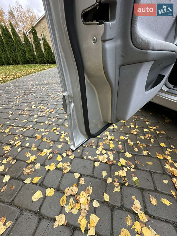 Седан Mercedes-Benz E-Class 2000 в Луцьку фото 52 Седан Mercedes-Benz E-Class 2000 в Луцьку