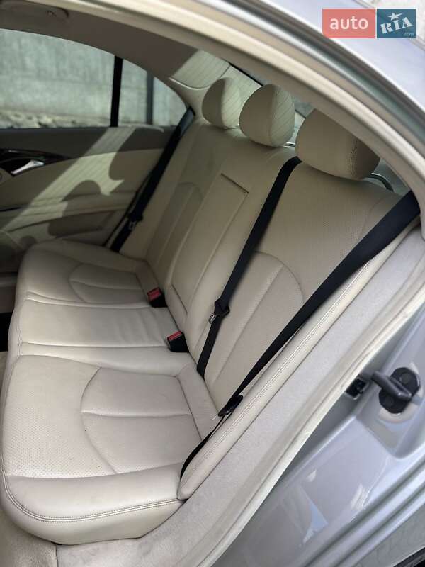 Седан Mercedes-Benz E-Class 2004 в Каменец-Подольском