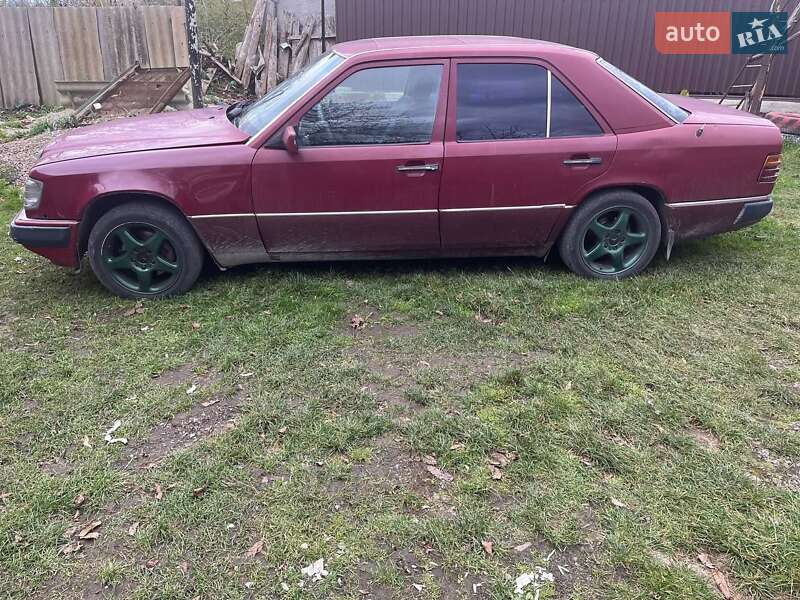 Mercedes-Benz E-Class 1992 Mercedes-Benz E-Class 1992