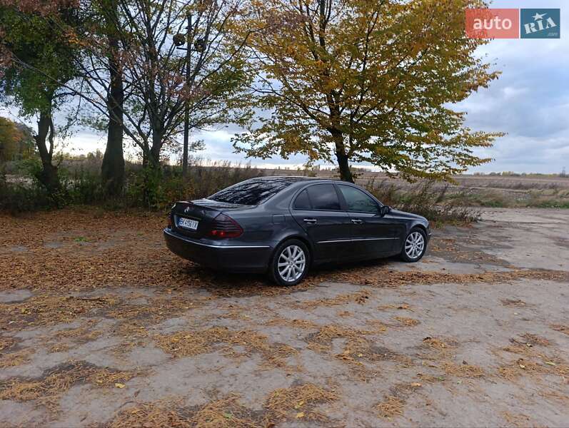 Седан Mercedes-Benz E-Class 2002 в Заре фото 6 Седан Mercedes-Benz E-Class 2002 в Заре