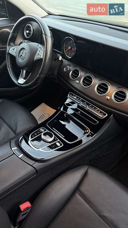 Седан Mercedes-Benz E-Class 2016 в Луцке фото 9 Седан Mercedes-Benz E-Class 2016 в Луцке