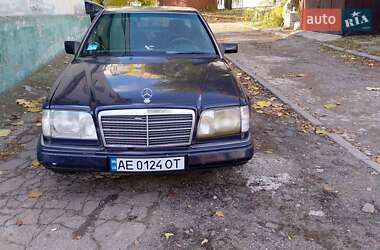 Купе Mercedes-Benz E-Class 1995 в Дніпрі