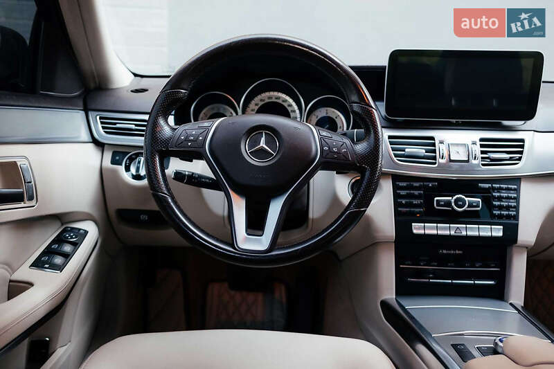Седан Mercedes-Benz E-Class 2013 в Тернополі
