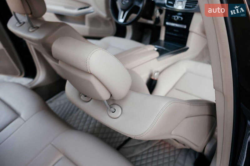 Седан Mercedes-Benz E-Class 2013 в Тернополі