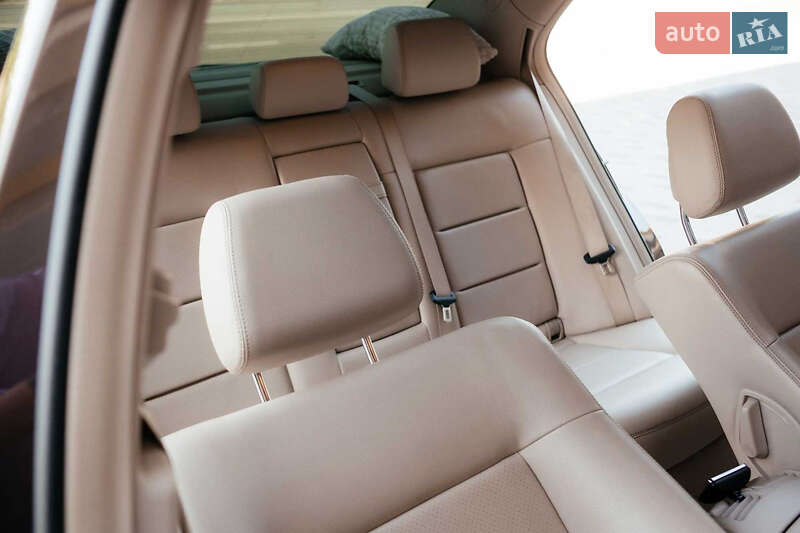 Седан Mercedes-Benz E-Class 2013 в Тернополі