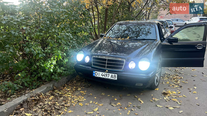 Седан Mercedes-Benz E-Class 1997 в Одесі фото 29 Седан Mercedes-Benz E-Class 1997 в Одесі