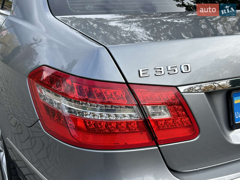 Седан Mercedes-Benz E-Class 2010 в Прилуках фото 12 Седан Mercedes-Benz E-Class 2010 в Прилуках