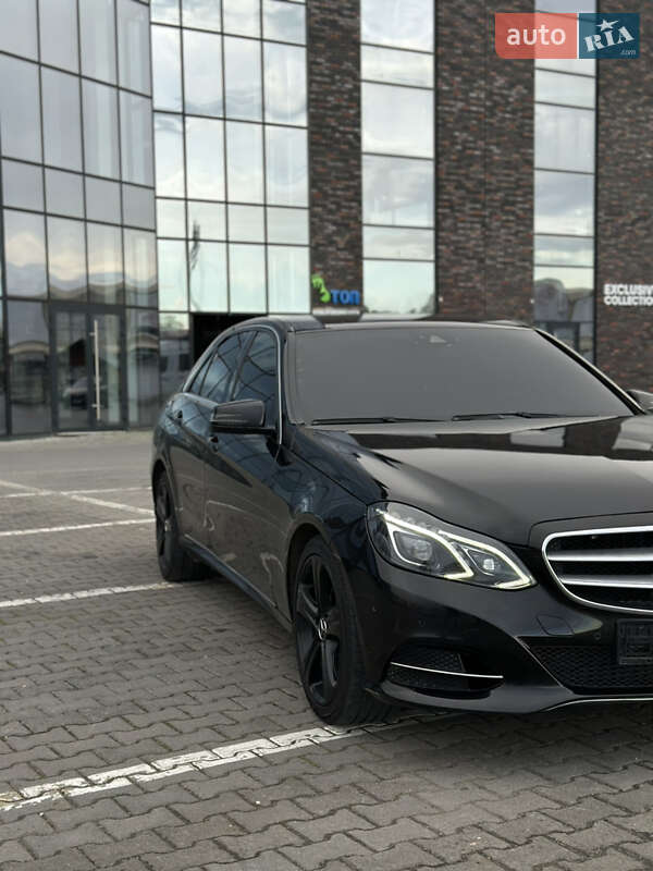 Седан Mercedes-Benz E-Class 2013 в Чернівцях фото 3 Седан Mercedes-Benz E-Class 2013 в Чернівцях