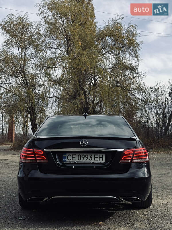 Седан Mercedes-Benz E-Class 2013 в Сторожинці