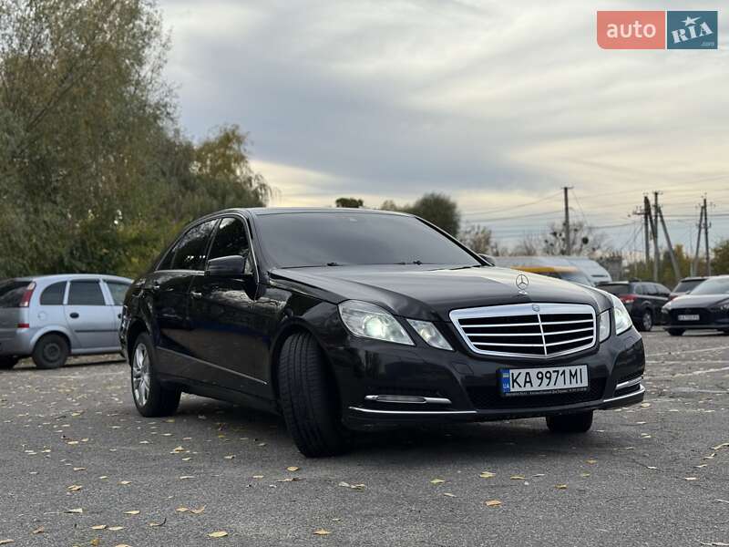 Седан Mercedes-Benz E-Class 2011 в Киеве фото 4 Седан Mercedes-Benz E-Class 2011 в Киеве