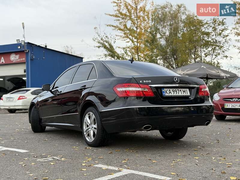 Седан Mercedes-Benz E-Class 2011 в Киеве фото 6 Седан Mercedes-Benz E-Class 2011 в Киеве