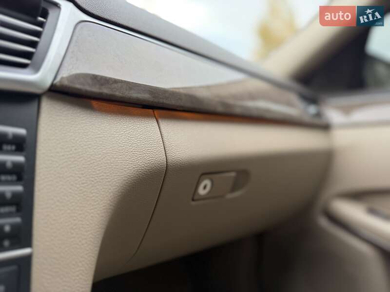 Седан Mercedes-Benz E-Class 2011 в Киеве фото 40 Седан Mercedes-Benz E-Class 2011 в Киеве