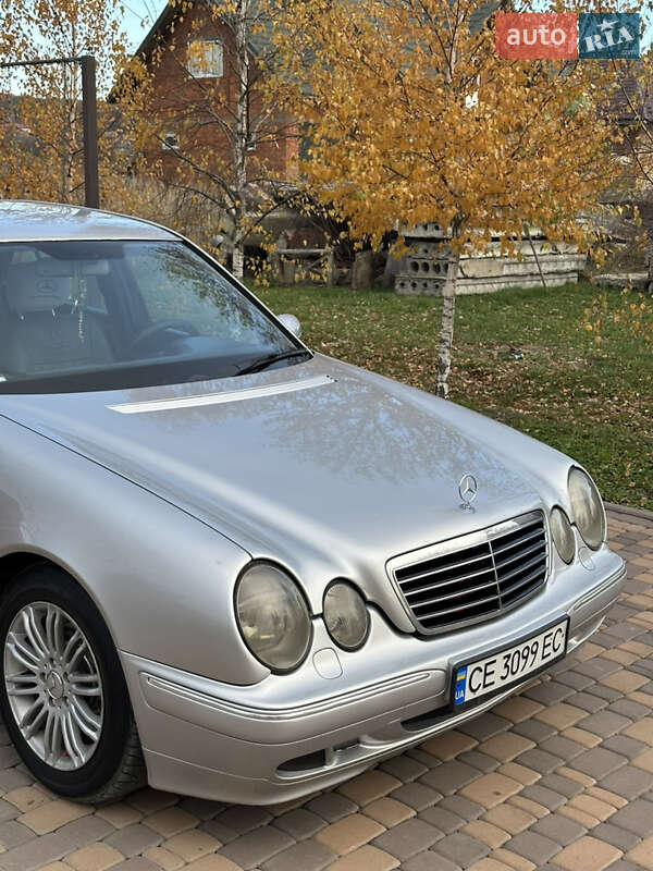 Седан Mercedes-Benz E-Class 2000 в Сторожинце