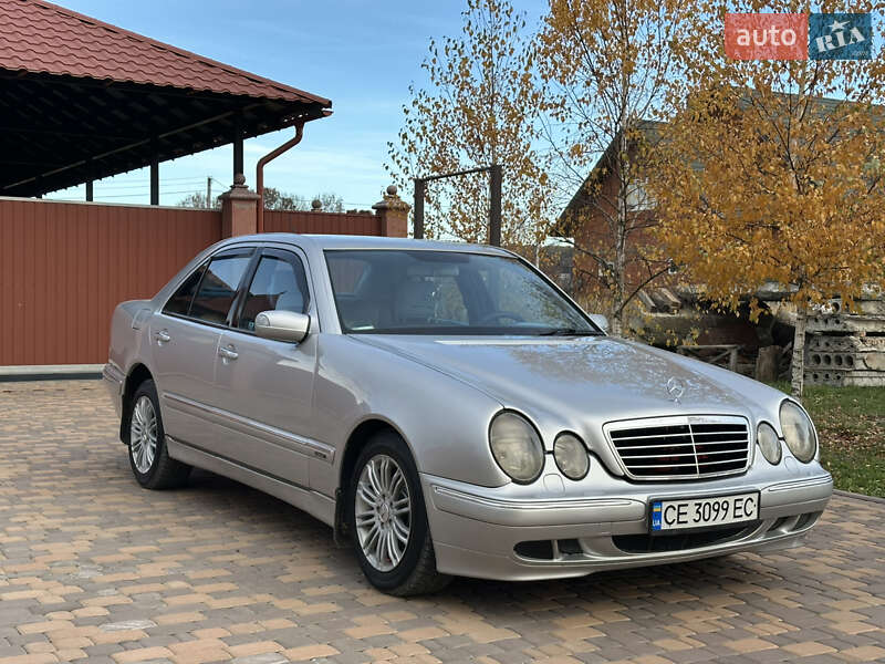 Седан Mercedes-Benz E-Class 2000 в Сторожинце