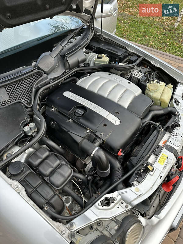 Седан Mercedes-Benz E-Class 2000 в Сторожинце