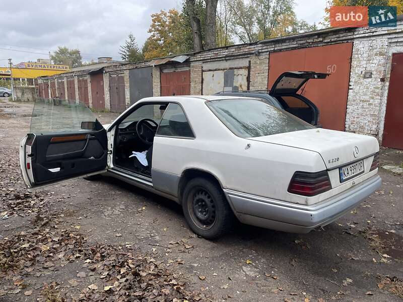 Купе Mercedes-Benz E-Class 1994 в Києві фото 8 Купе Mercedes-Benz E-Class 1994 в Києві