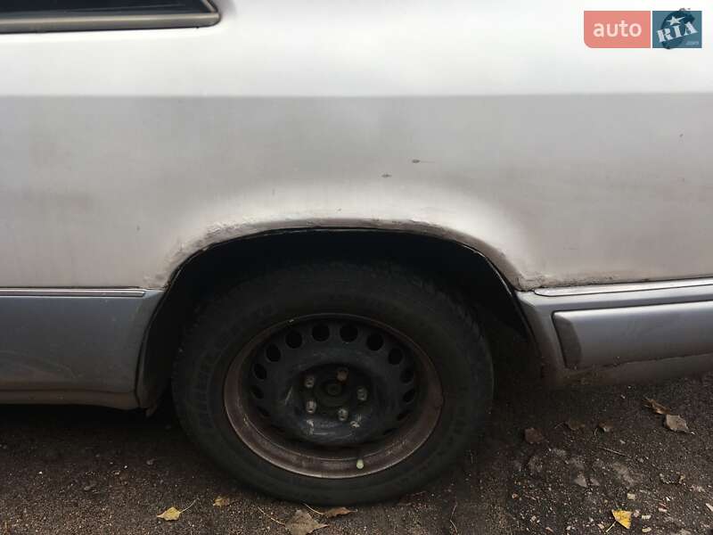 Купе Mercedes-Benz E-Class 1994 в Києві фото 18 Купе Mercedes-Benz E-Class 1994 в Києві