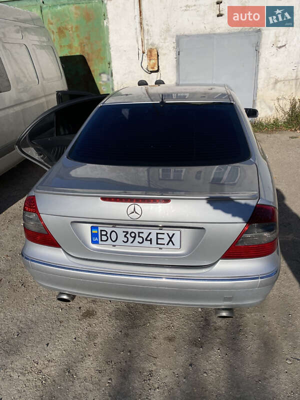 Седан Mercedes-Benz E-Class 2002 в Тернополе
