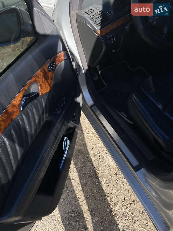 Седан Mercedes-Benz E-Class 2002 в Тернополе