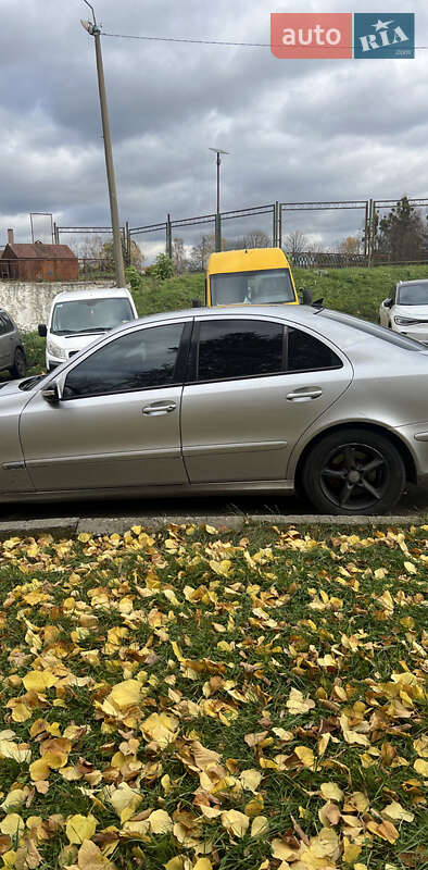 Седан Mercedes-Benz E-Class 2005 в Рівному фото 10 Седан Mercedes-Benz E-Class 2005 в Рівному