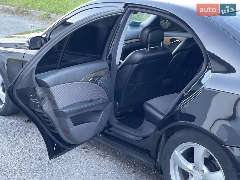 Седан Mercedes-Benz E-Class 2004 в Виннице