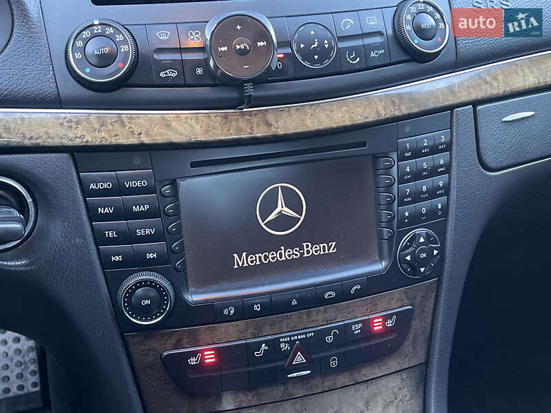 Седан Mercedes-Benz E-Class 2004 в Виннице