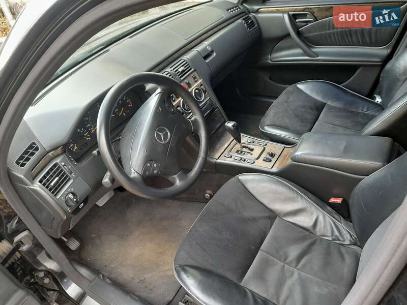 Седан Mercedes-Benz E-Class 2001 в Прилуках фото 8 Седан Mercedes-Benz E-Class 2001 в Прилуках