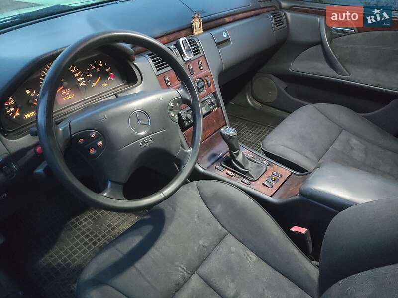 Седан Mercedes-Benz E-Class 2000 в Тетиеве
