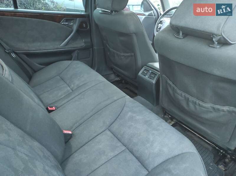 Седан Mercedes-Benz E-Class 2000 в Тетиеве