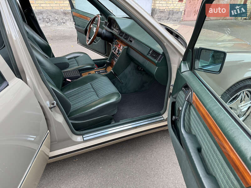 Седан Mercedes-Benz E-Class 1990 в Киеве фото 11 Седан Mercedes-Benz E-Class 1990 в Киеве