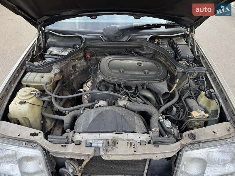Седан Mercedes-Benz E-Class 1990 в Киеве фото 18 Седан Mercedes-Benz E-Class 1990 в Киеве
