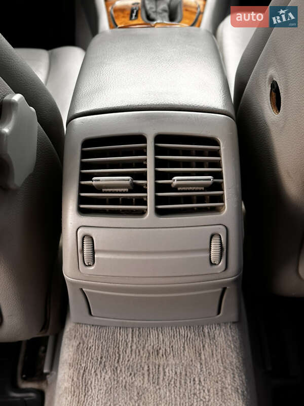 Седан Mercedes-Benz E-Class 2002 в Луцке