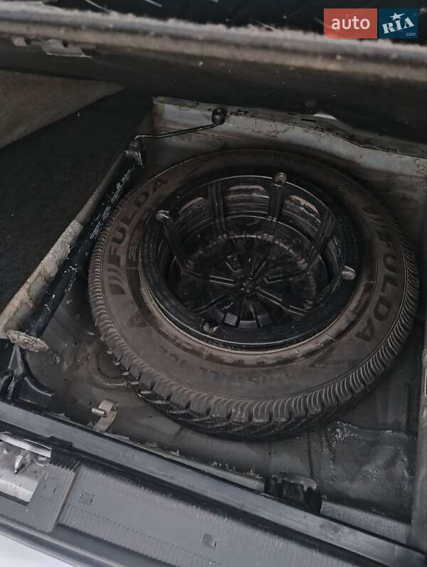 Седан Mercedes-Benz E-Class 1997 в Чернівцях фото 22 Седан Mercedes-Benz E-Class 1997 в Чернівцях