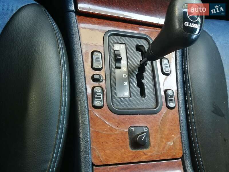 Седан Mercedes-Benz E-Class 1996 в Ирпене