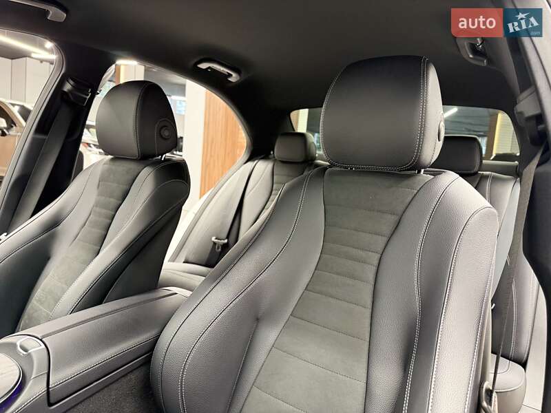 Седан Mercedes-Benz E-Class 2022 в Киеве