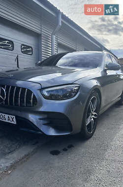 Універсал Mercedes-Benz E-Class 2017 в Києві