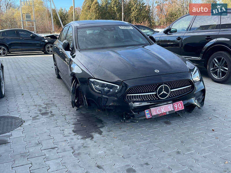 Седан Mercedes-Benz E-Class 2023 в Львове