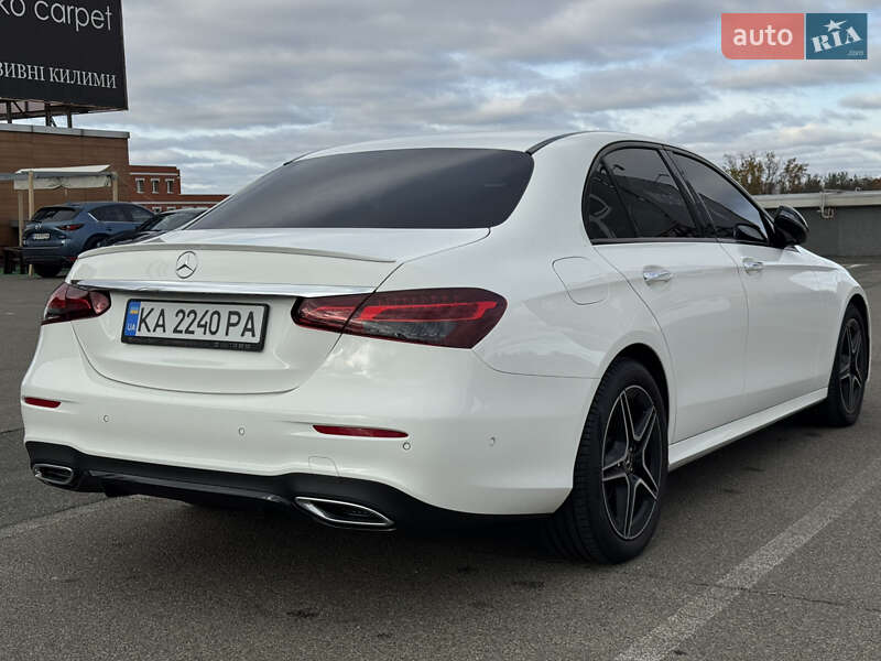 Седан Mercedes-Benz E-Class 2021 в Києві