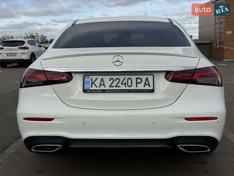 Седан Mercedes-Benz E-Class 2021 в Києві