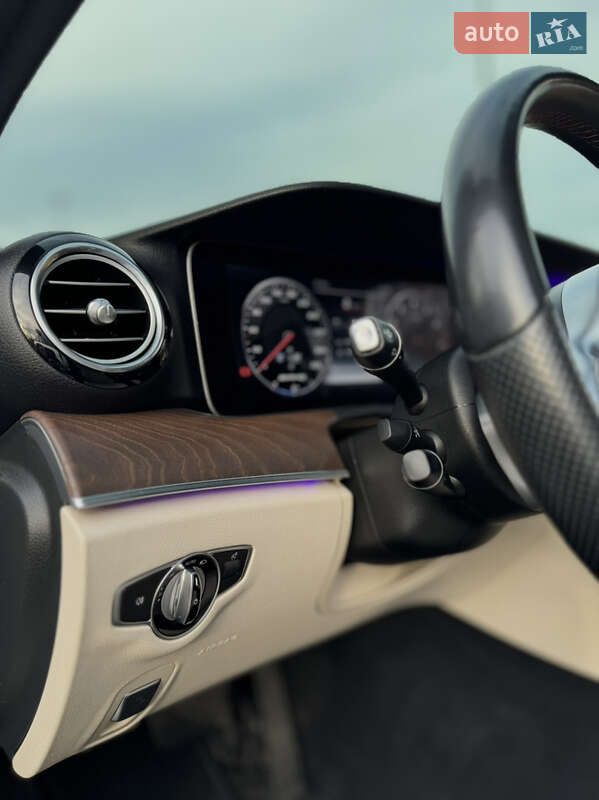 Седан Mercedes-Benz E-Class 2016 в Києві