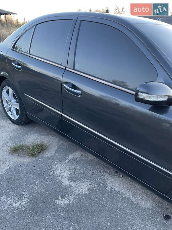 Седан Mercedes-Benz E-Class 2004 в Любомле фото 3 Седан Mercedes-Benz E-Class 2004 в Любомле