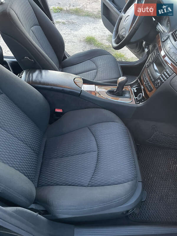 Седан Mercedes-Benz E-Class 2004 в Любомле фото 29 Седан Mercedes-Benz E-Class 2004 в Любомле